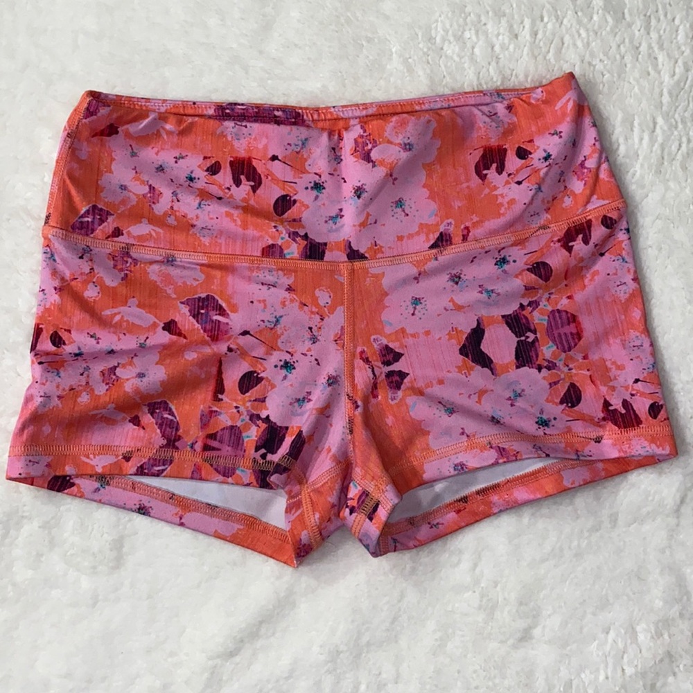 Fleo Power High Rise Shorts